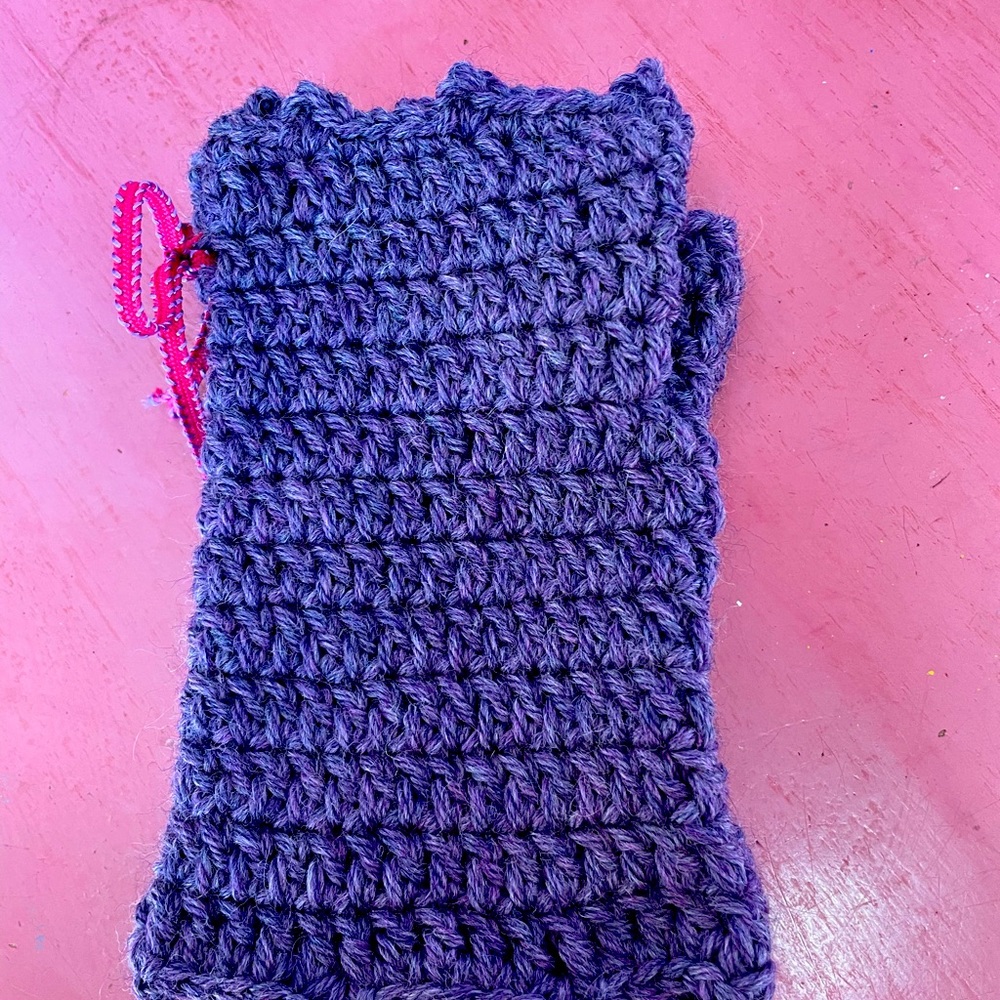 Fingerless gloves!